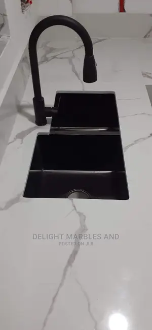 Calacuta White Carrara Marble