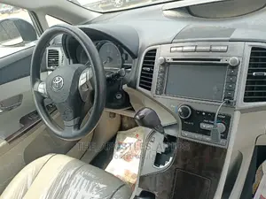 Toyota Venza V6 AWD 2010 Silver