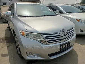 Toyota Venza V6 AWD 2010 Silver