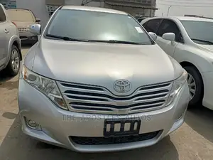 Toyota Venza V6 AWD 2010 Silver