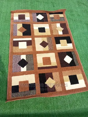 Quality Super Soft 3 X 5 Living Room Center Rug.