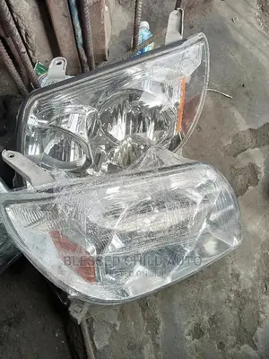 Head Lamp Toyota 4runner 2004