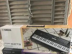 Photo - Yamaha Psr E273