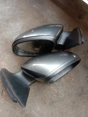 Side Mirror Volkswagen Tiguan 2013