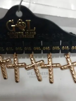 Real GL Cross Pendant 002