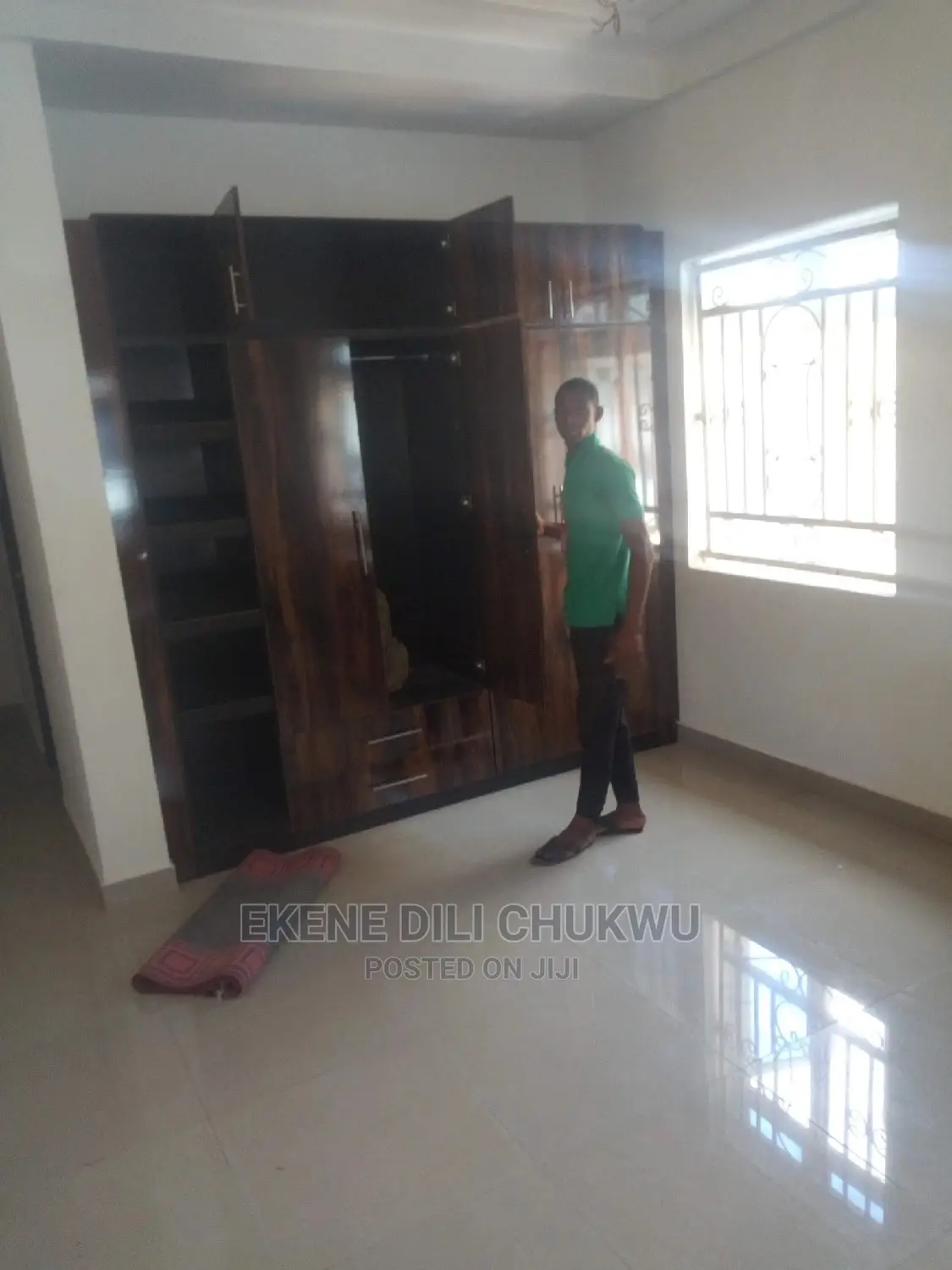 Inbuilt Wardrobe