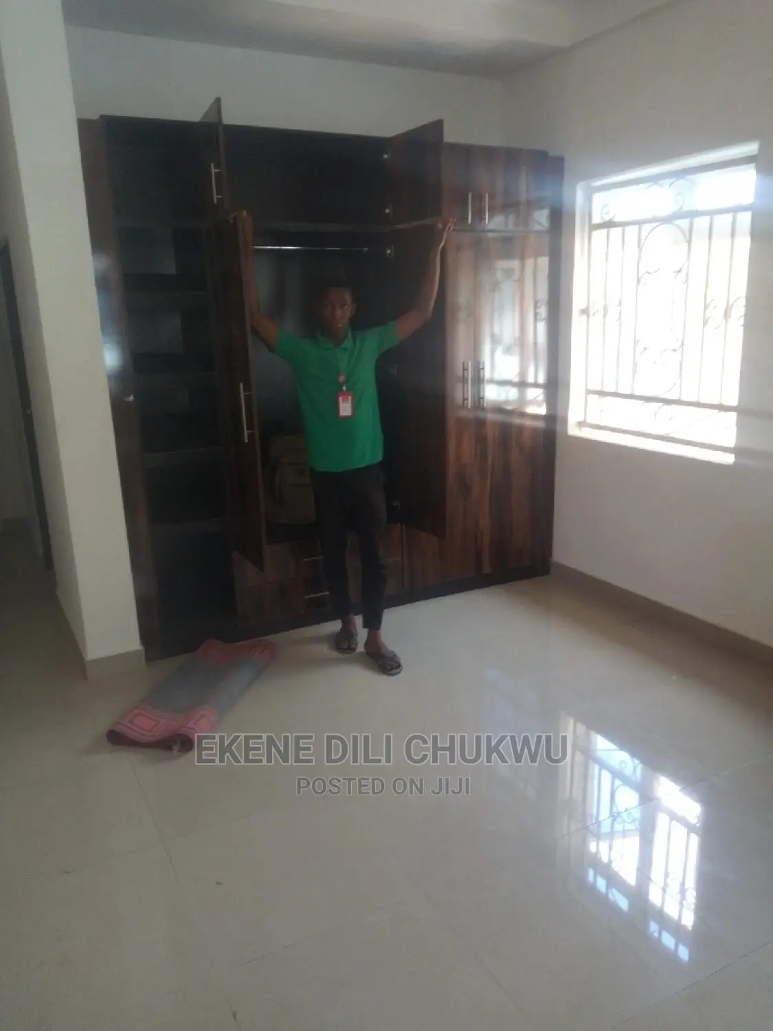 Inbuilt Wardrobe