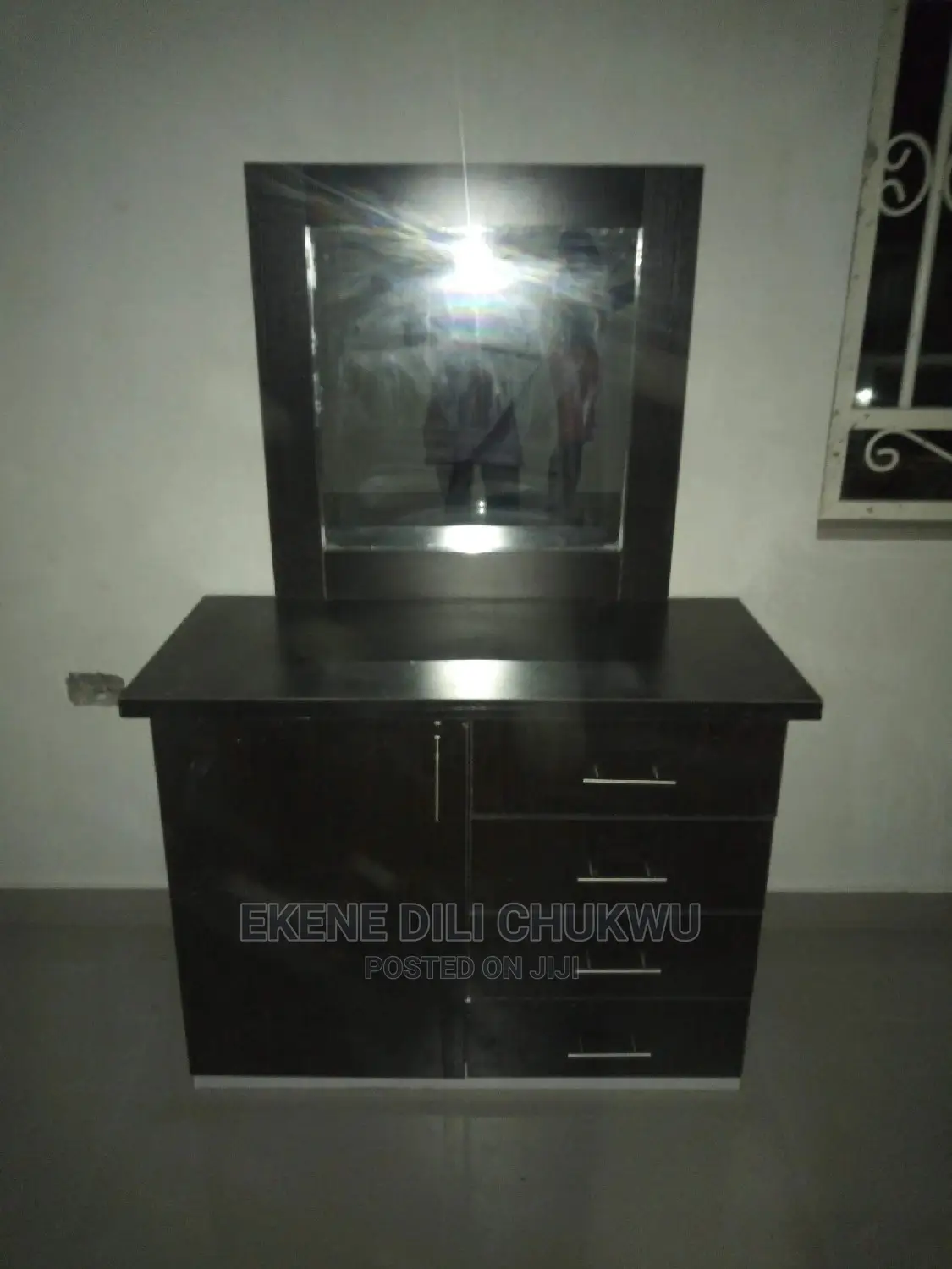 Inbuilt Wardrobe