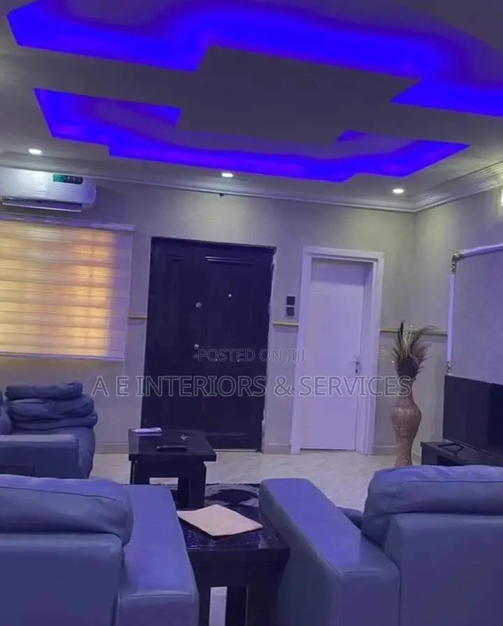 Experienced Painters, Painting and Screeding