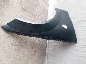 New Fender for Mercedes C300