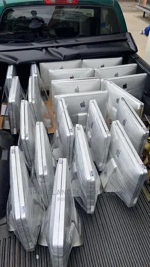 Desktop Computer Apple iMac 8GB Intel Core I5 HDD 500GB