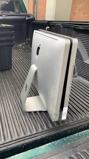 Desktop Computer Apple iMac 8GB Intel Core I5 HDD 500GB