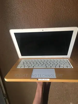 Laptop Apple MacBook 4GB Intel Core 2 Duo HDD 250GB