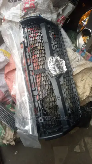 Front Grill Rav4 2011 Tiger Face
