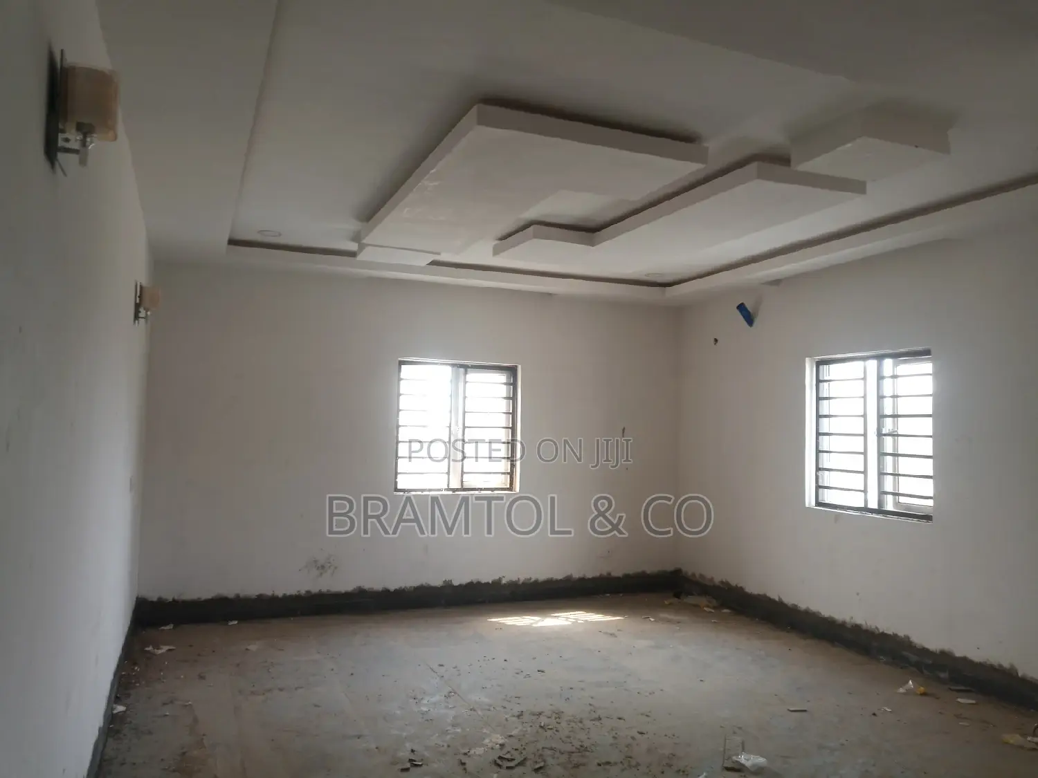 3bdrm Block of Flats in Mabushi for sale