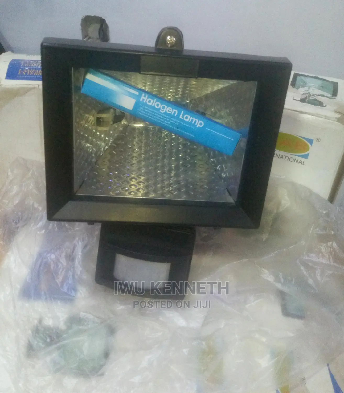 Censor Halogen Lamp