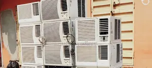 Tokunbo 1.5 Window Air Conditioner Wit Full Gas Wit Warranty