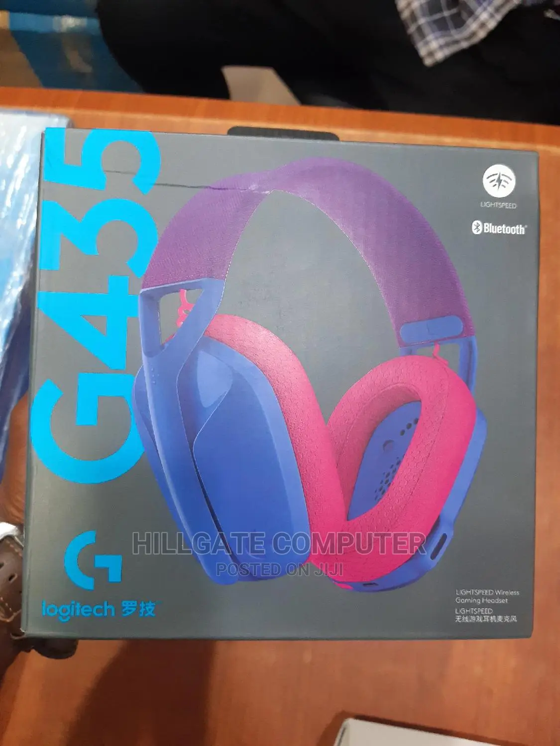 Logitech G435 Wireless and Bluetooth Gaming Headset