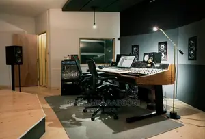 Studio Soundproofing, Studio Padding, Podcast Soundproof