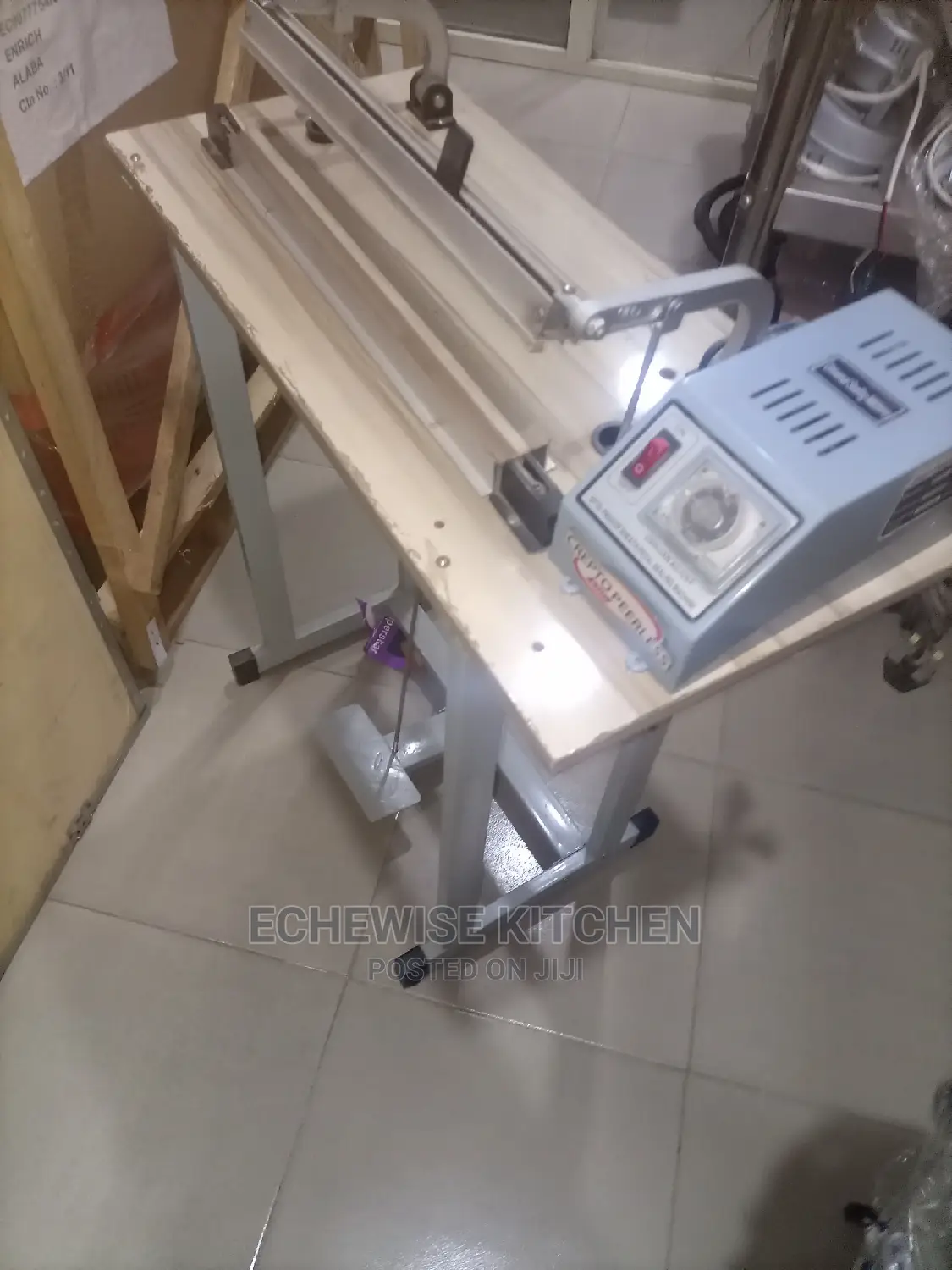 Pedal Sealing Machine