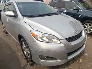 Toyota Matrix 2010 Silver