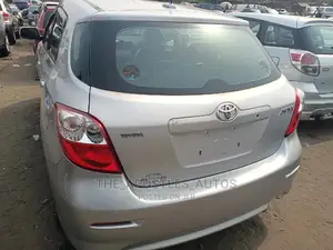 Toyota Matrix 2010 Silver