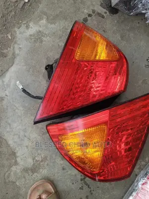 Set Back Light Toyota Avalon 2003