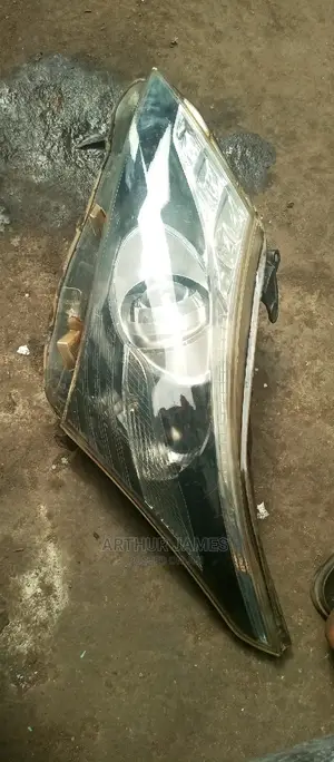 Full Right Toyota Avensis 2014