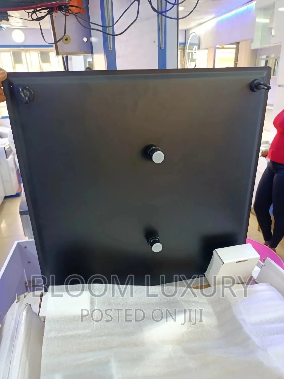 Black Rainfall Shower Head