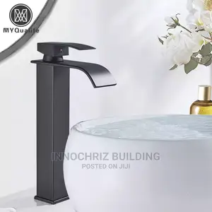 Countertop Waterfall