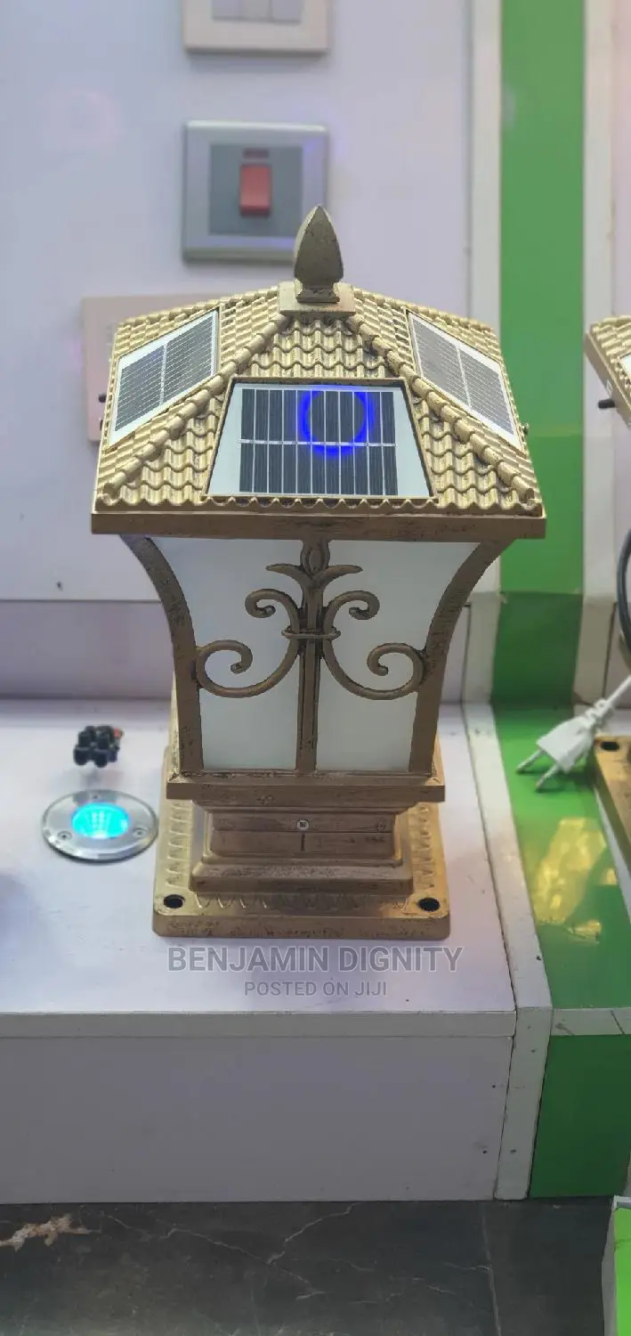 Solar Standing Fence/Pillar Lamp