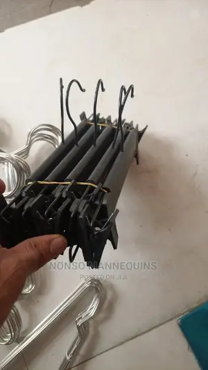 Black Plastic Clip Hangers of 10 Pieces