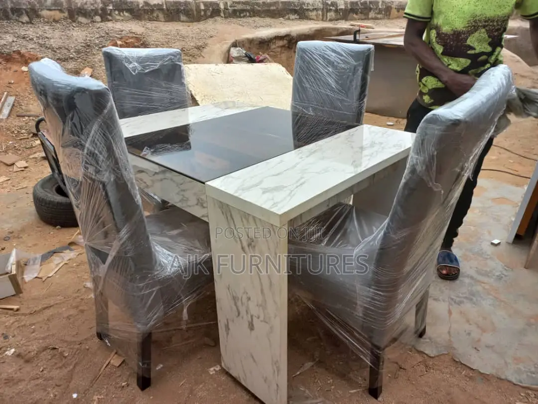 Unique 4seater Dining Set