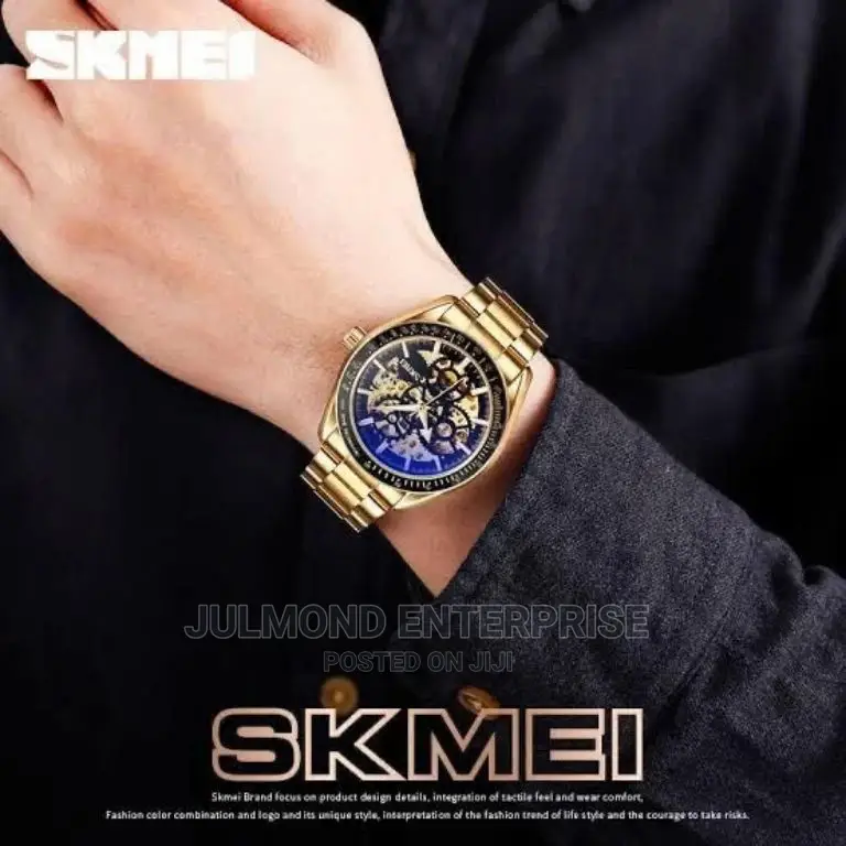 Automatic System/Waterproof Wristwatch