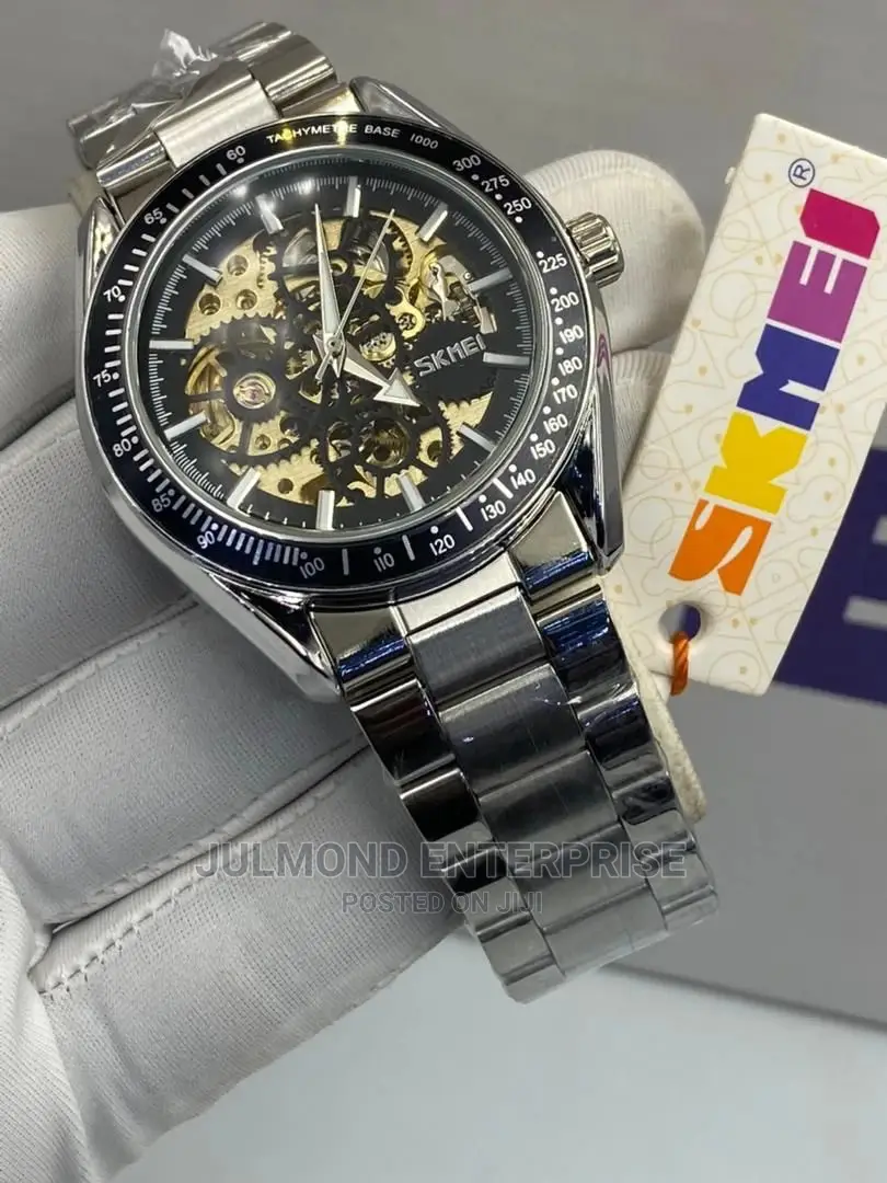 Automatic System/Waterproof Wristwatch