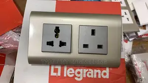 Universal Socket Unswitch 2gang