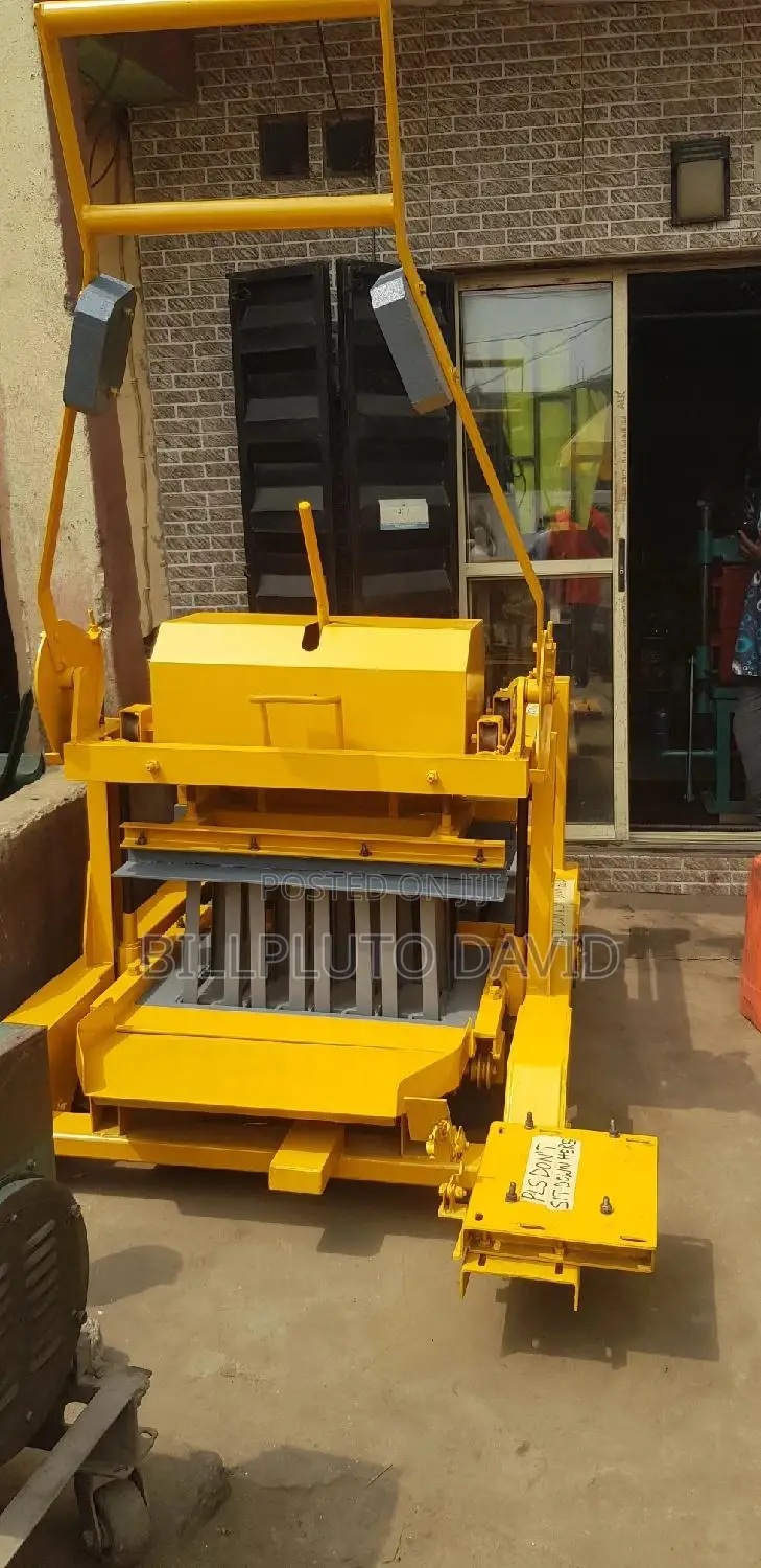 Moulding Machine
