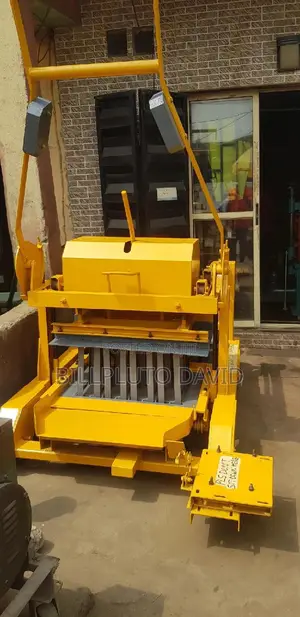 Moulding Machine