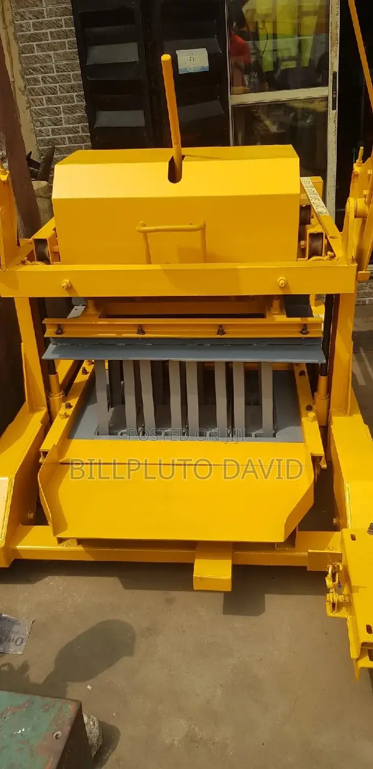 Moulding Machine