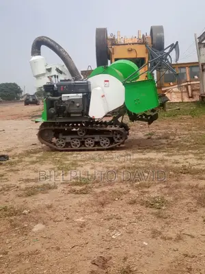 Combined Harvester Machine