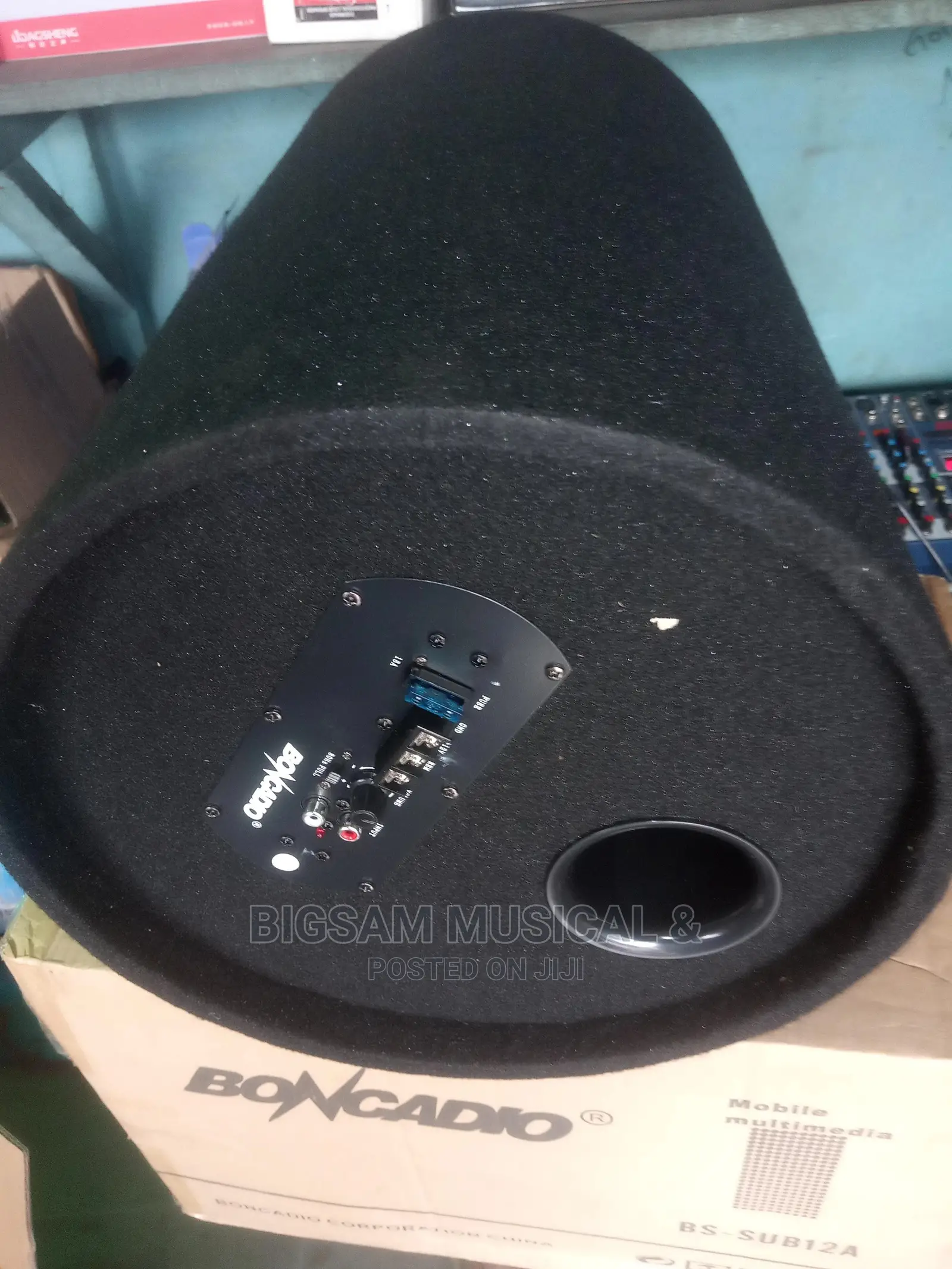 Boncadio 12" Boncadio Car Woofer With Loud and Bass Sound, in Ikeja