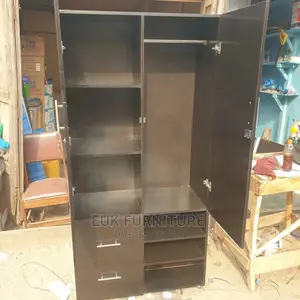 Quality 3ft by 6ft Wardrobe With Shoe Rack