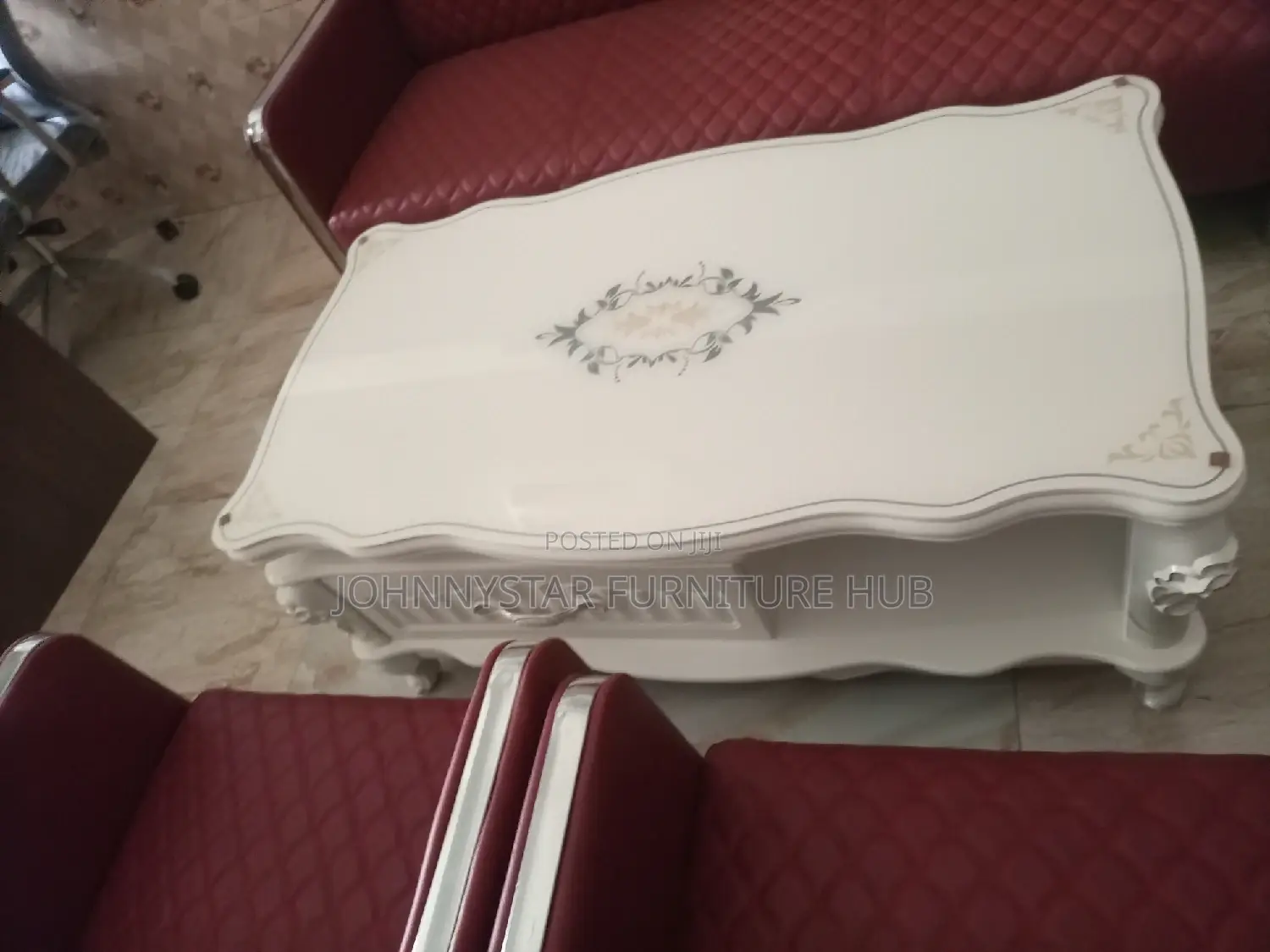 Royal Center Tables