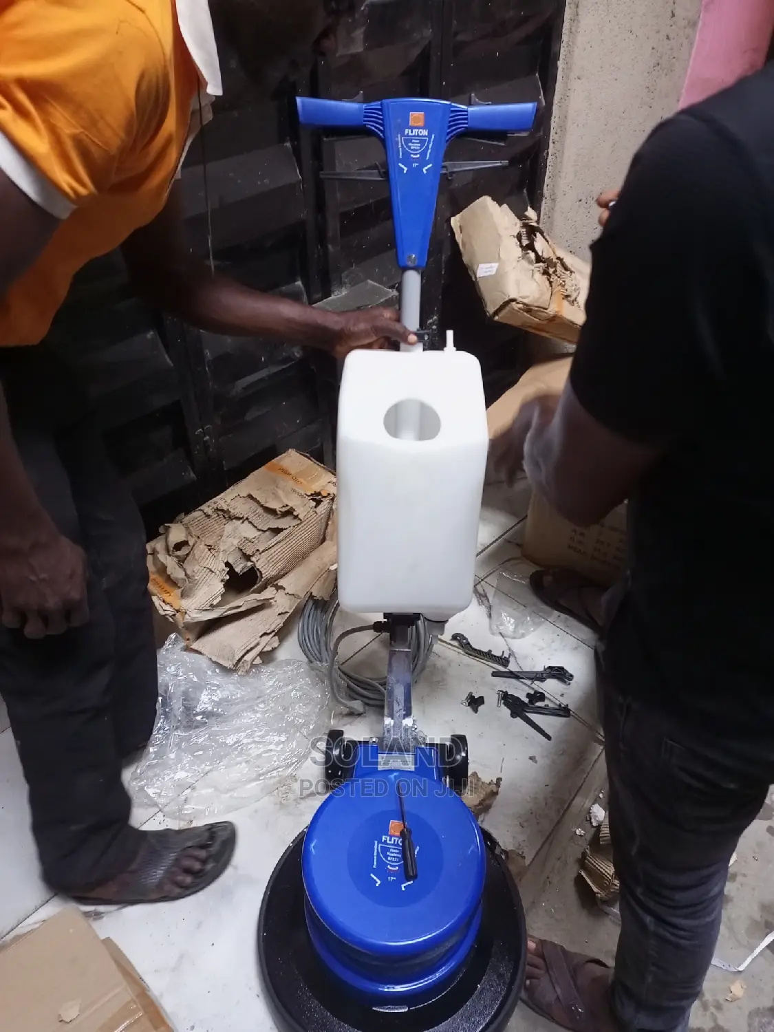 Floor Scrubbing Scrubber Machine / Floor Washing Machine