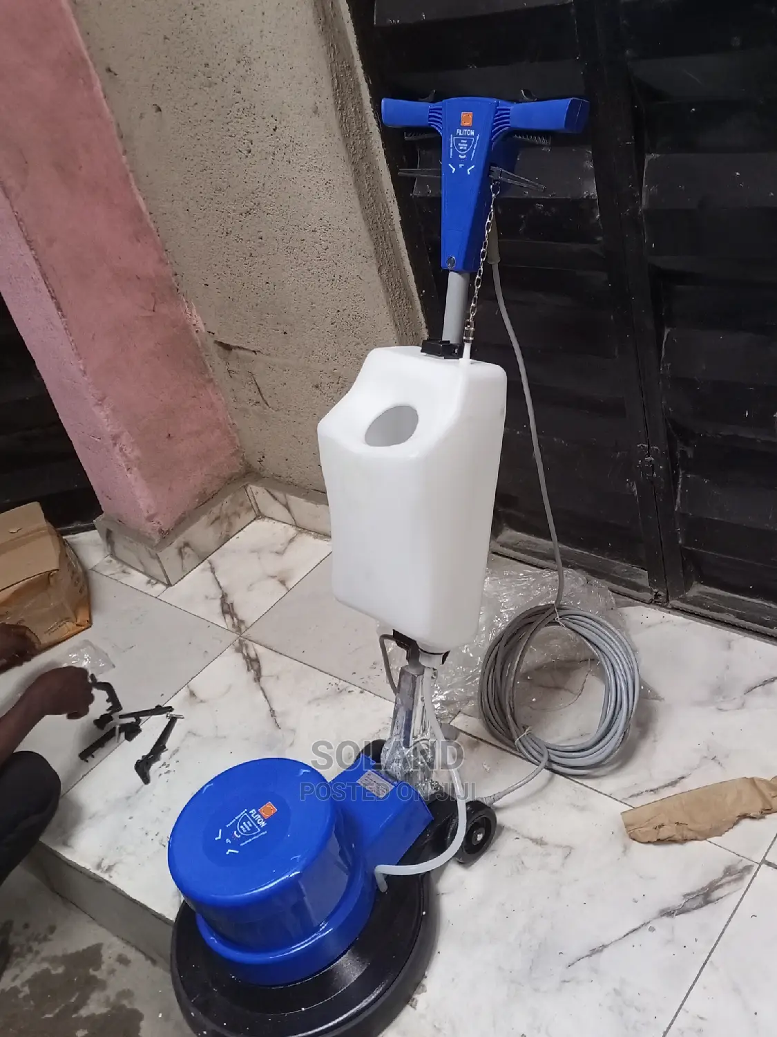 Floor Scrubbing Scrubber Machine / Floor Washing Machine
