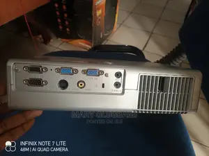 Quality Hitachi Projector