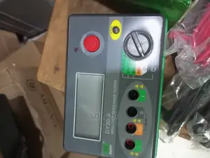2500 v Digital Insulation Meter