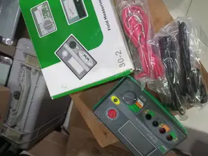 2500 v Digital Insulation Meter