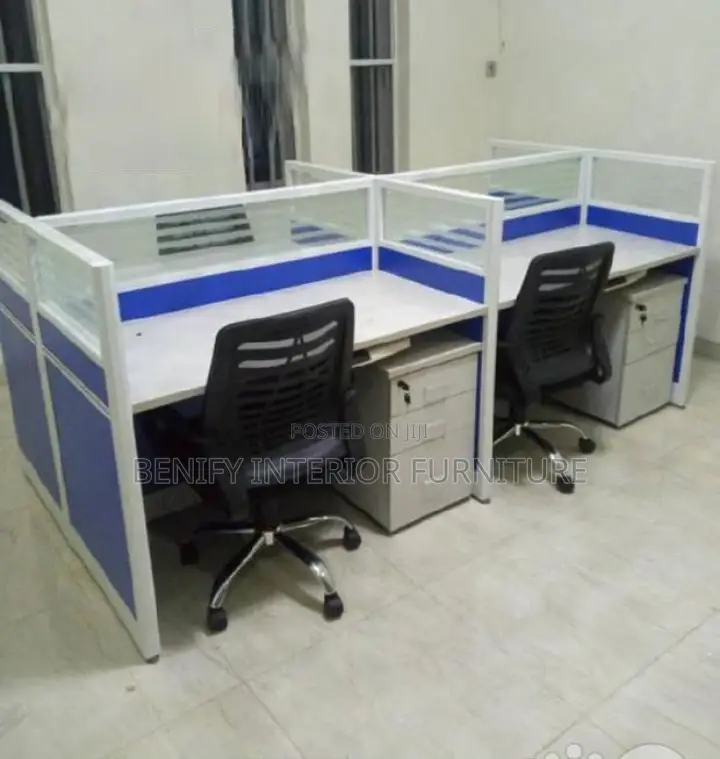 Workstation for 4 Persons