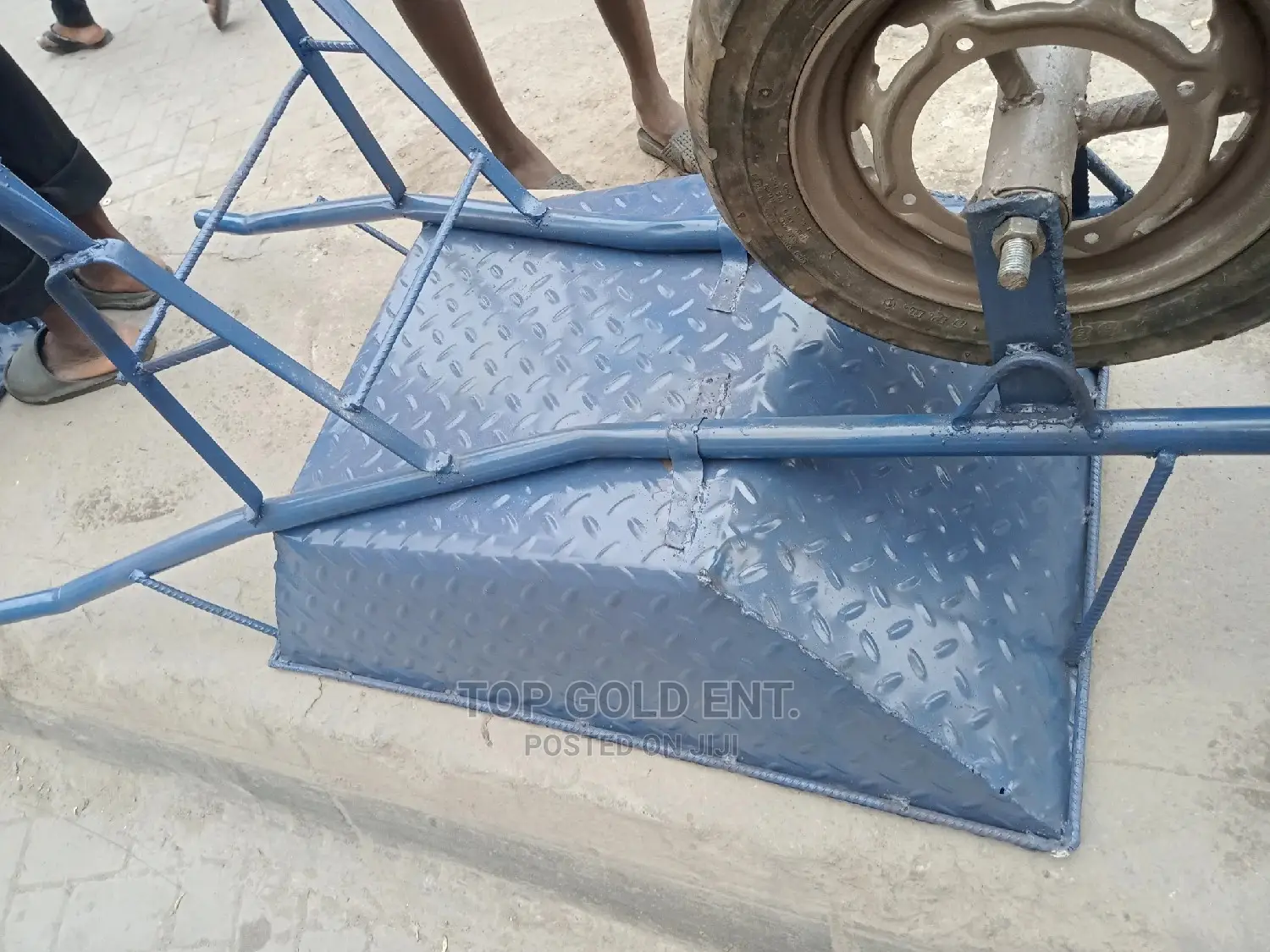 Wheelbarrow (Heavy Duties)